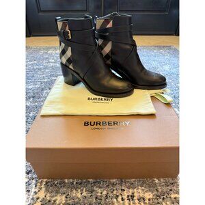BURBERRY Pryle House Check & Leather Ankle Boots Color Black Arch